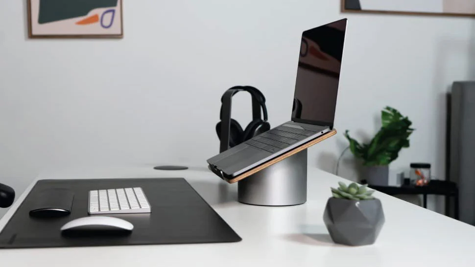  Essential and Stylish Office Desk Accessories for Him